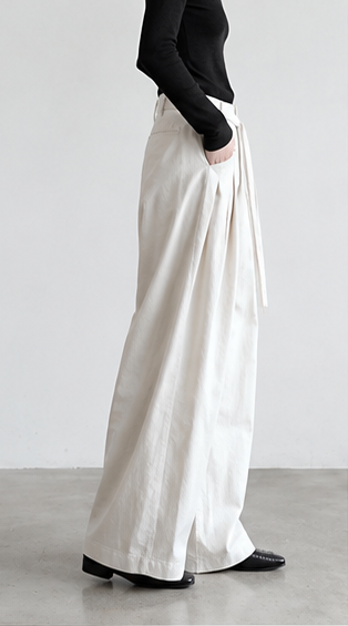 Off-white high-waisted pleated wide-leg balloon pants